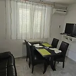 In - Riviera 17889 Apartamento *